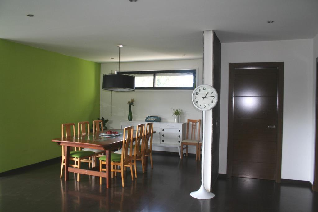 Casa Ceca De La Playa Y Barcelona, Con Piscina Climatizada Y Jacuzzi Villa Vallromanes Rum bild